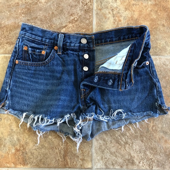 Levi’s 501 Cutoff Shorts - Picture 3 of 4